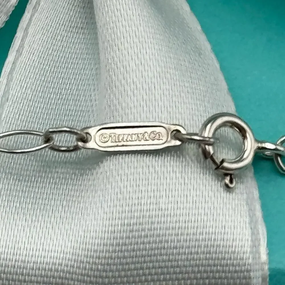 Tiffany & Co. Crystal Star Pendant Necklace Sterling Silver Chain Gift Box